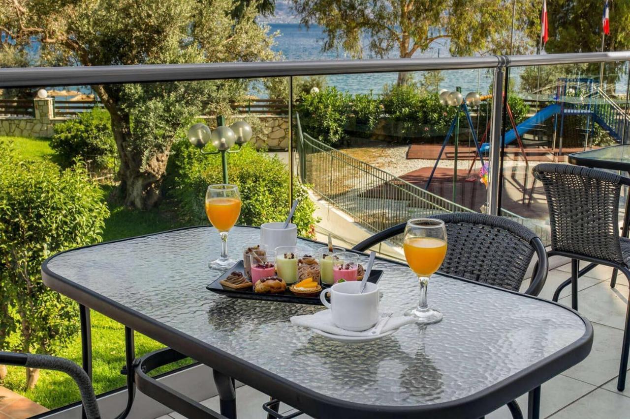 Evia Riviera Resort Amarynthos Dış mekan fotoğraf